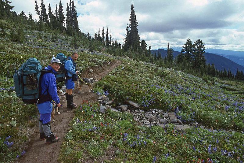 1996-09 Goat Rocks BkPk w Jeanne Steve 04.jpg